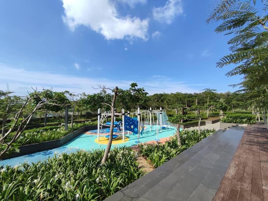 Pik Family 2 Bedroom, 5 Beds & Balcony Best View Jakarta Exteriér fotografie