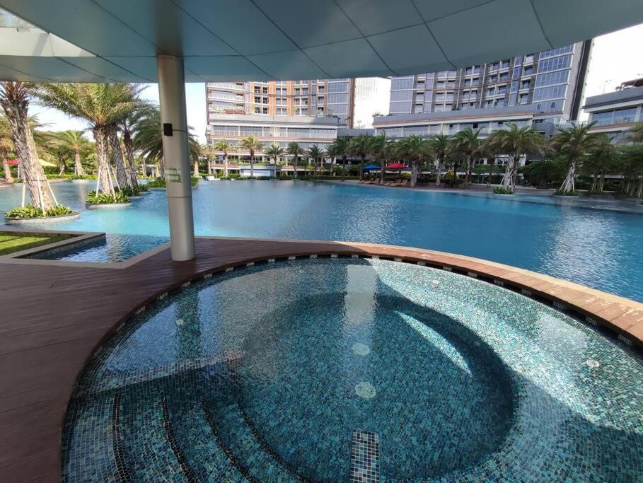 Pik Family 2 Bedroom, 5 Beds & Balcony Best View Jakarta Exteriér fotografie